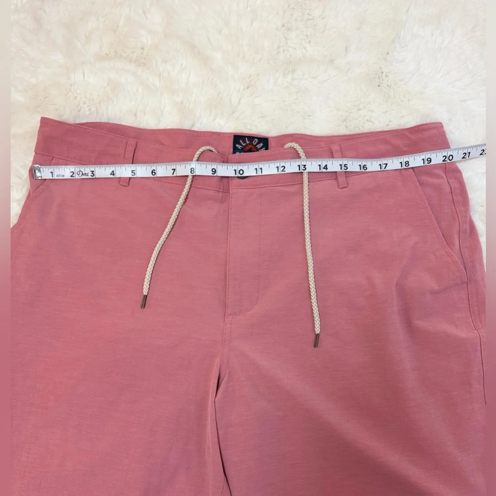 Faherty All Day 38 pink men’s preppy varsity Ivy golf resort wear shorts